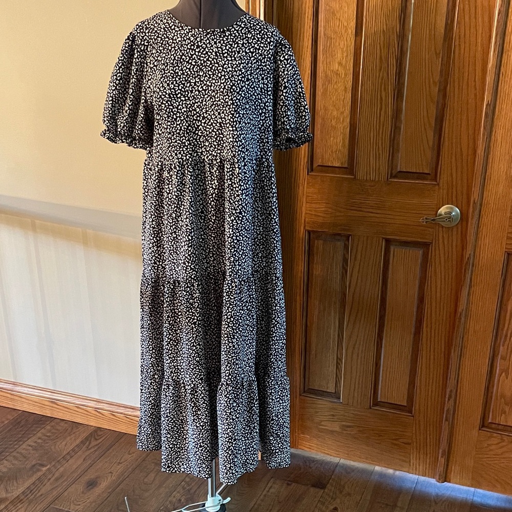 Black and White Maxi Dress size L
